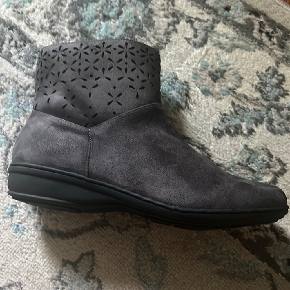 Comfortview Grey Suede like bootie. Size 10 new in box